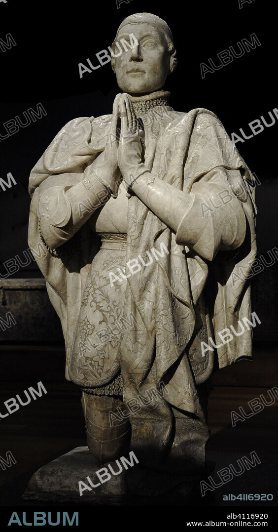 Pedro I de Castilla (1334-1369). El Cruel o el Justo. Rey de Castilla (1350-1369). Perteneciente a la Casa de Borgoña. Estatua orante. Alabastro. Gótico. Primera mitad del siglo XV. Procede del desaparecido Convento de Santo Domingo el Real en Madrid. Museo Arqueológico Nacional. Madrid. España.