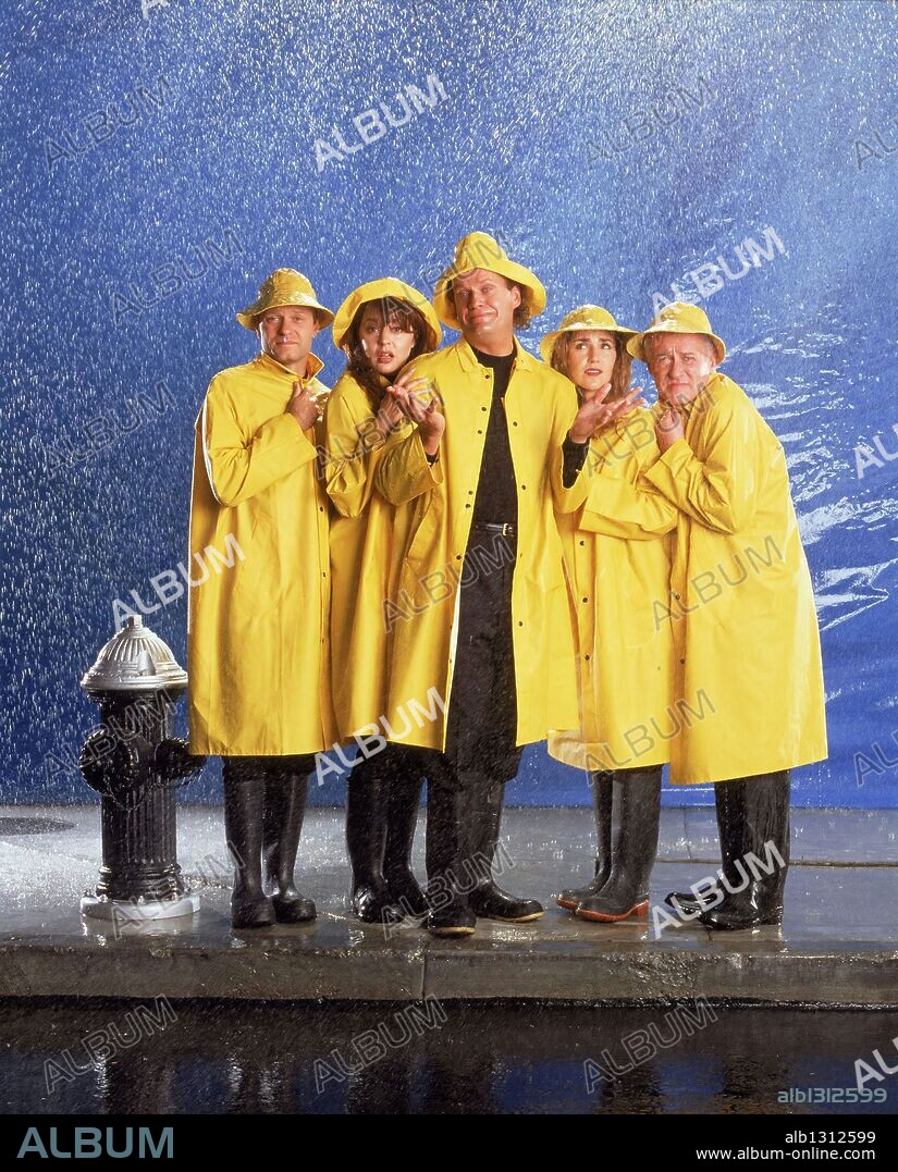 DAVID HYDE PIERCE, JANE LEEVES, JOHN MAHONEY, KELSEY GRAMMER and PERI GILPIN in FRASIER-TV, 1993. Copyright PARAMOUNT TV.