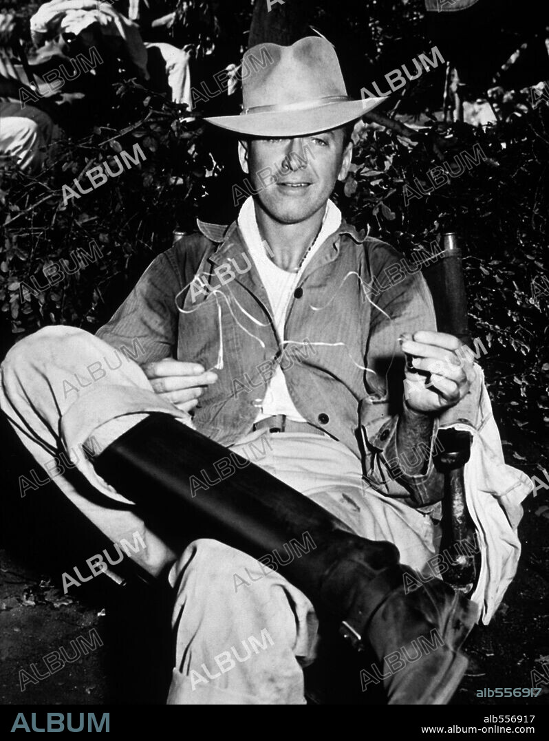 JAMES STEWART in THE F. B. I. STORY, 1959, directed by MERVYN LEROY. Copyright WARNER BROTHERS.