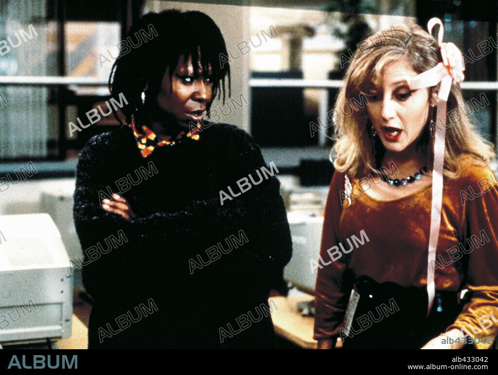 WHOOPI GOLDBERG in JUMPIN' JACK FLASH, 1986, directed by PENNY MARSHALL. Copyright 20TH CENTURY FOX.