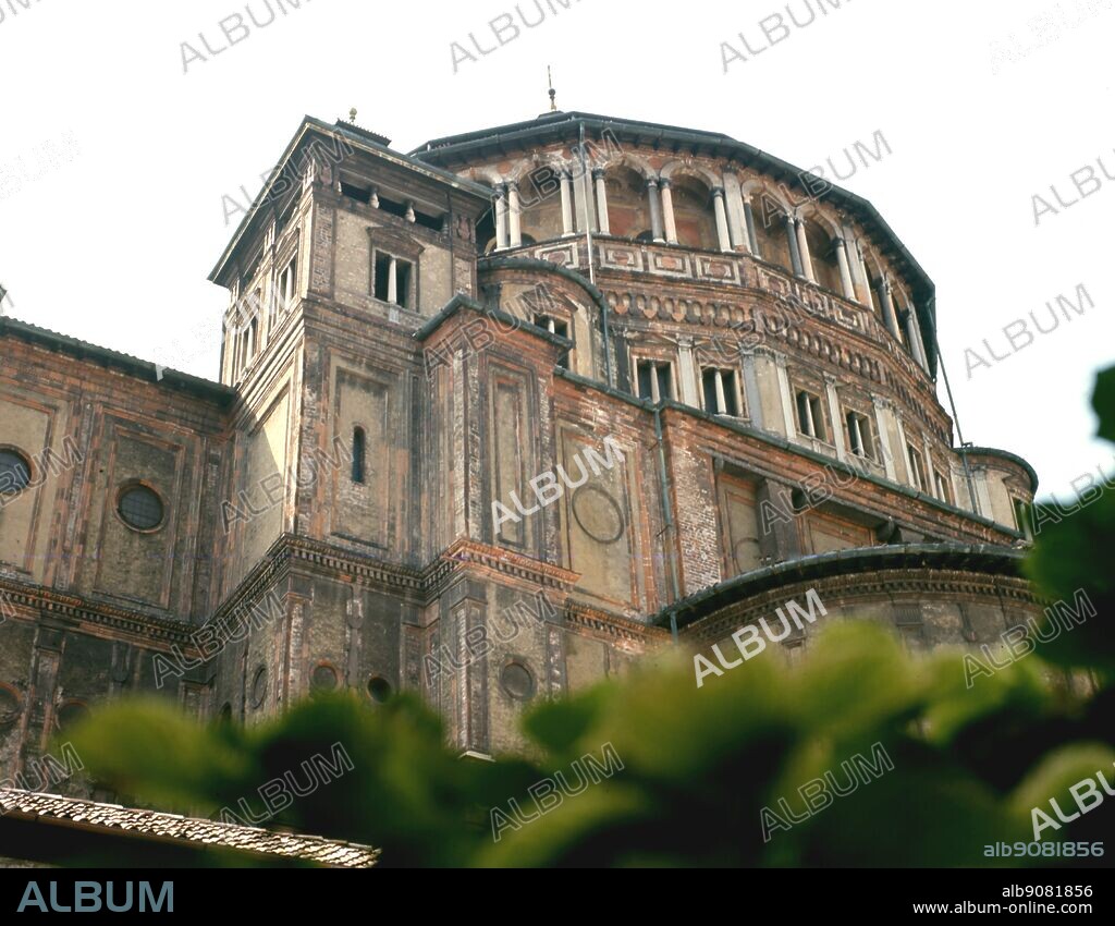 S M delle Grazie - Milan - Italy - Santa Maria delle Grazie is a famous church and convent in Milan, included in the UNESCO World Heritage sites list. The church is also famous for the mural of the Last Supper by Leonardo da Vinci, which is in the refectory of the convent. ©TopFoto.