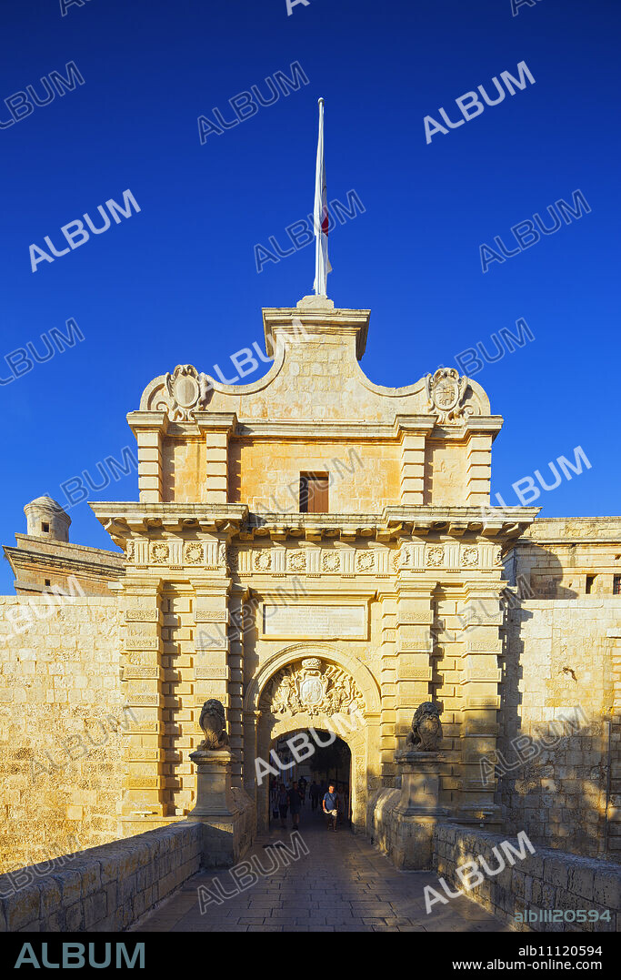 City gate, Mdina, Malta, Mediterranean, Europe.