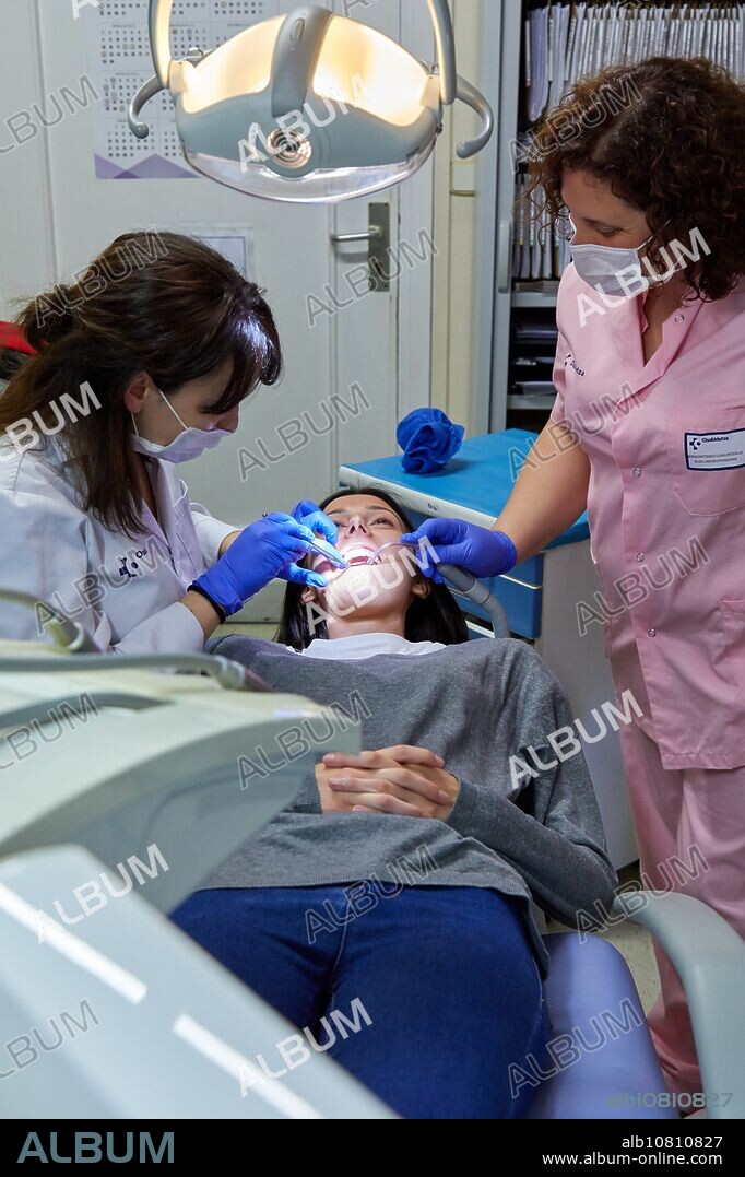 Dentist, PADI, Children's Dental Assistance Program, Gros Health Center, Hospital Donostia, San Sebastian, Gipuzkoa, Basque Country, Spain.