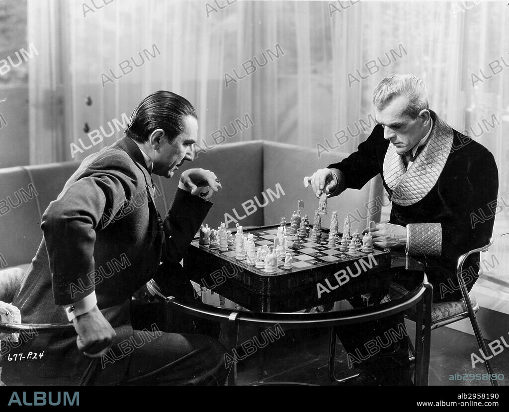 BELA LUGOSI and BORIS KARLOFF in THE BLACK CAT, 1934, directed by EDGAR ULMER. Copyright UNIVERSAL PICTURES.