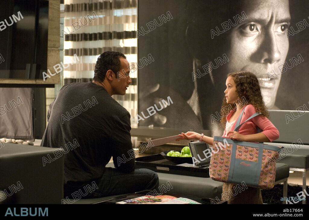 MADISON PETTIS in THE GAME PLAN, 2007, directed by ANDY FICKMAN. Copyright WALT DISNEY PICTURES/MAYHEM PICTURES/SANDMAN STUDIOS / PHILLIPS, RON.