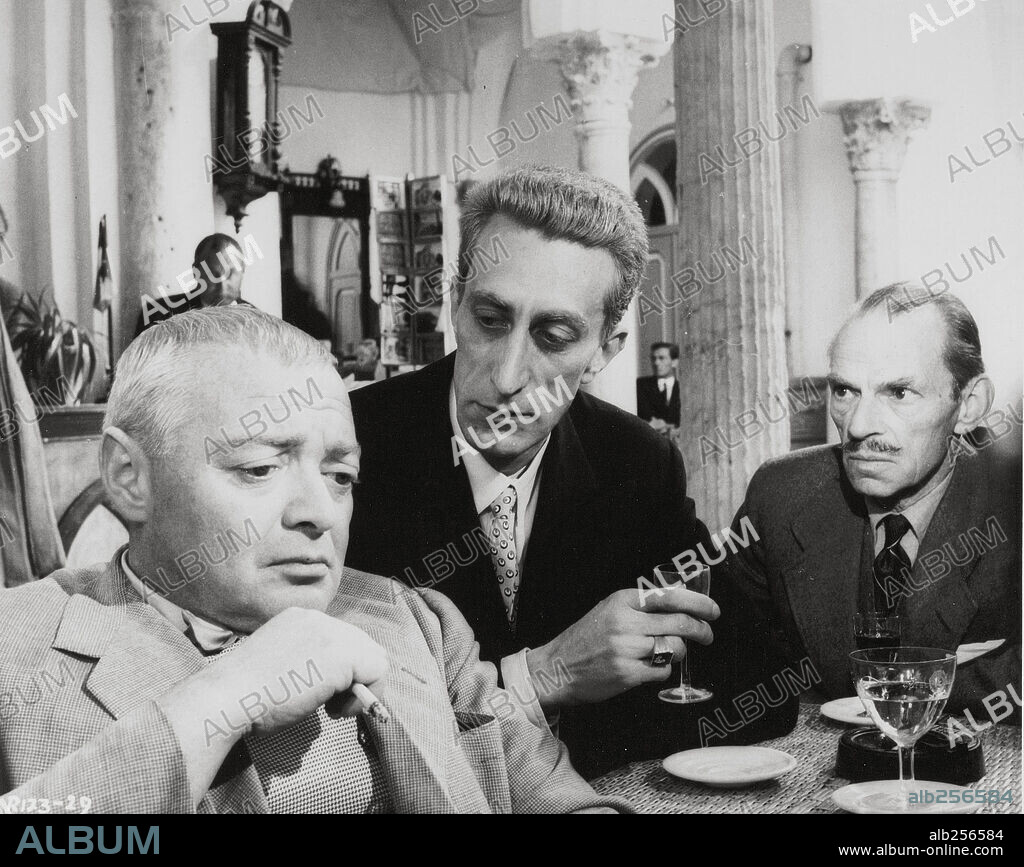 IVOR BARNARD, PETER LORRE and PETER TULLI in BEAT THE DEVIL, 1953, directed by JOHN HUSTON. Copyright UNITED ARTISTS.