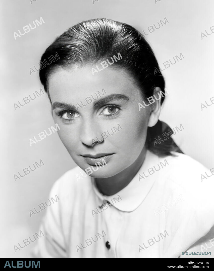 JEAN SIMMONS.