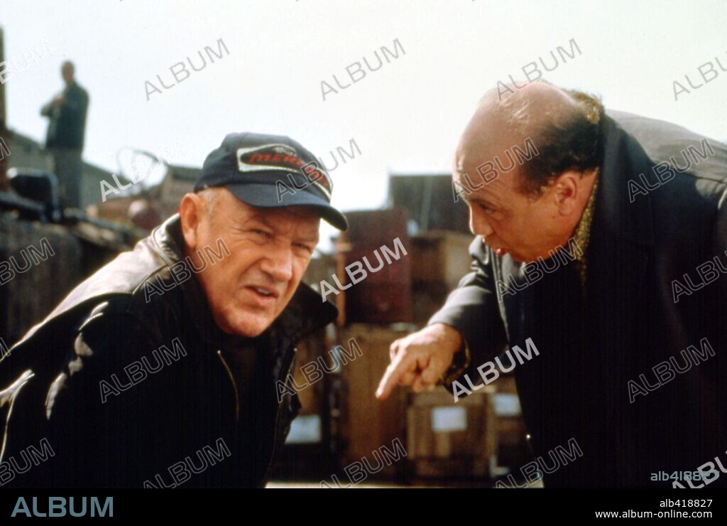 DANNY DEVITO y GENE HACKMAN en ULTIMO GOLPE, EL [HEIST], 2001 (HEIST), dirigida por DAVID MAMET. Copyright WARNER BROS.