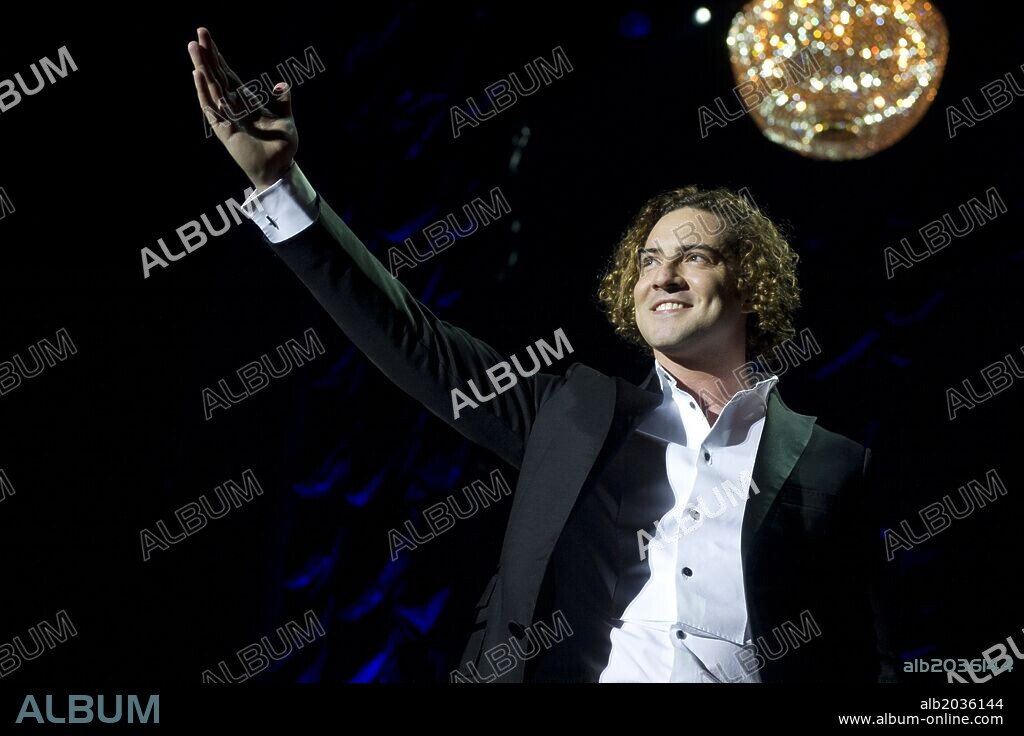 Feb. 10, 2013 - Madrid, Spain - Spanish pop singer DAVID BISBAL performs at the Palacio de los Deportes, Madrid. 10/02/2013