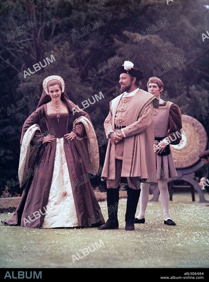 ANA BOLENA, GENEVIEVE BUJOLD, RICHARD BURTON and HEINRICH VIII. VON ENGLAND. GENEVIEVE BUJOLD and RICHARD BURTON in ANNE OF THE THOUSAND DAYS, 1969, directed by CHARLES JARROTT. Copyright UNIVERSAL PICTURES.