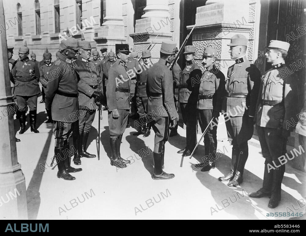 Charles I, Emperor of Austria and King CharlesIV of Hungary (1916-1918), 1887 - 1922. - Emperor Charles I welcomes his troops in Vienna. Photo, May 1918.
