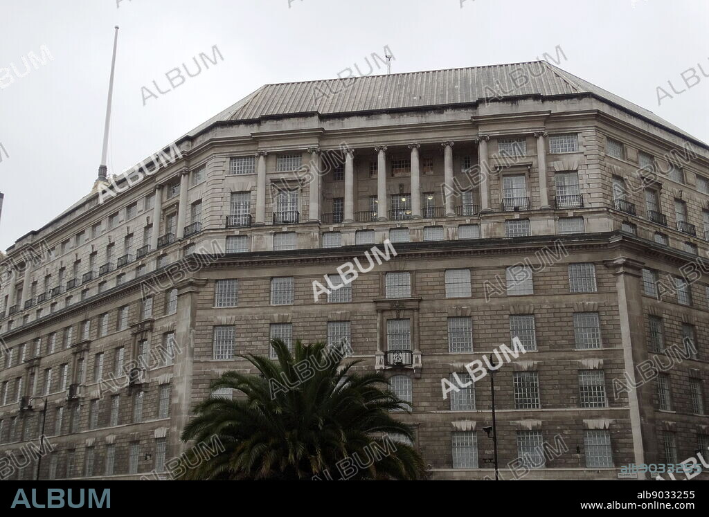 Thames House, Millbank, London, on the north bank of the River Thames adjacent to Lambeth Bridge. Headquarters of MI5 (UK Security Service). Dated 2015.