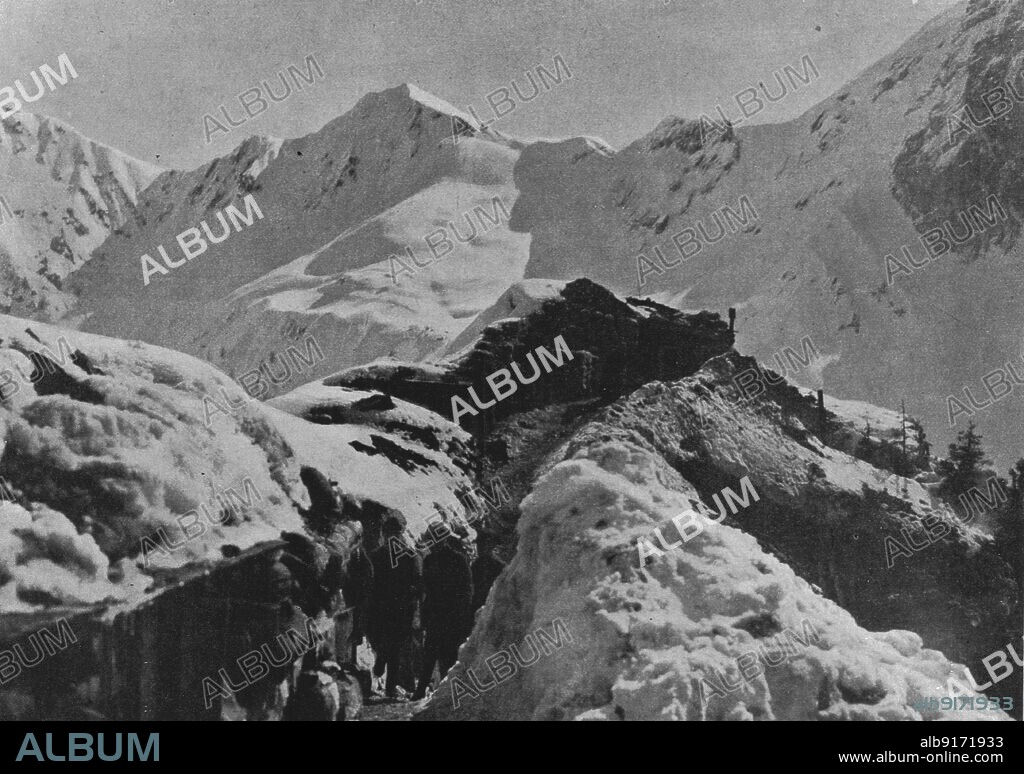 'Sur le front Italien; La guerre en haute montagne : tranchee et poste avance a 3,000 metres, en Carnie', 1916. From "Collection de la Guerre IV. L'Illustration Tome CXLVII. La Guerre Janvier, Fevrier, Mars, Avril, Mai, Juin 1916".
