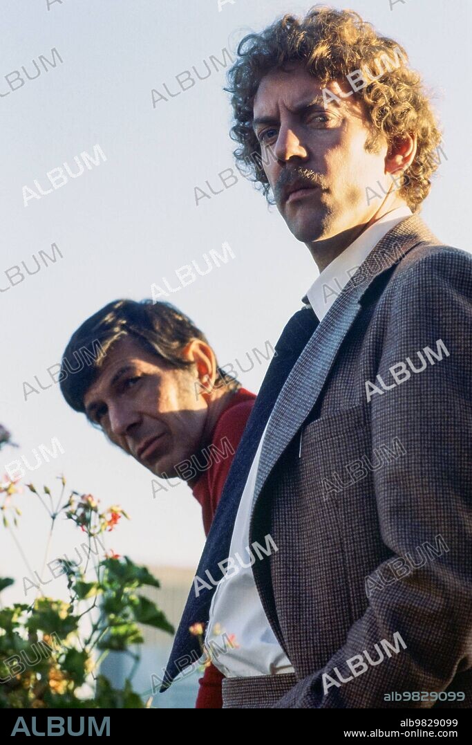 DONALD SUTHERLAND y LEONARD NIMOY en LA INVASIÓN DE LOS ULTRACUERPOS, 1978 (INVASION OF THE BODY SNATCHERS), dirigida por PHILIP KAUFMAN. Copyright UNITED ARTISTS.