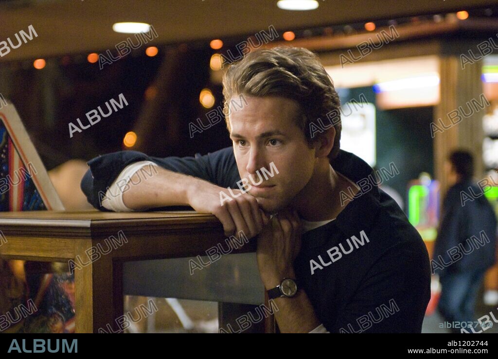 RYAN REYNOLDS in ADVENTURELAND, 2009, directed by GREG MOTTOLA. Copyright SIDNEY KIMMEL ENTERTAINMENT.