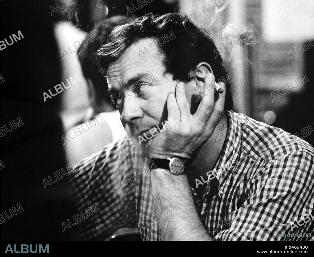 ROBERT ENRICO in THE OLD GUN, 1975 (LE VIEUX FUSIL), directed by ROBERT ENRICO. Copyright MERCURE/LES PRODUCTIONS ARTISTES ASSOCIES.