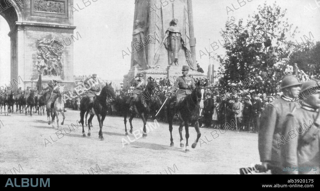 General Montuori and Italian troops during the victory parade, Paris, France,14 July 1919.
