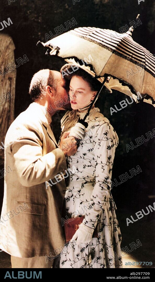 JOHN MALKOVICH and NICOLE KIDMAN in THE PORTRAIT OF A LADY, 1996, directed by JANE CAMPION. Copyright PROPAGANDA FILMS.