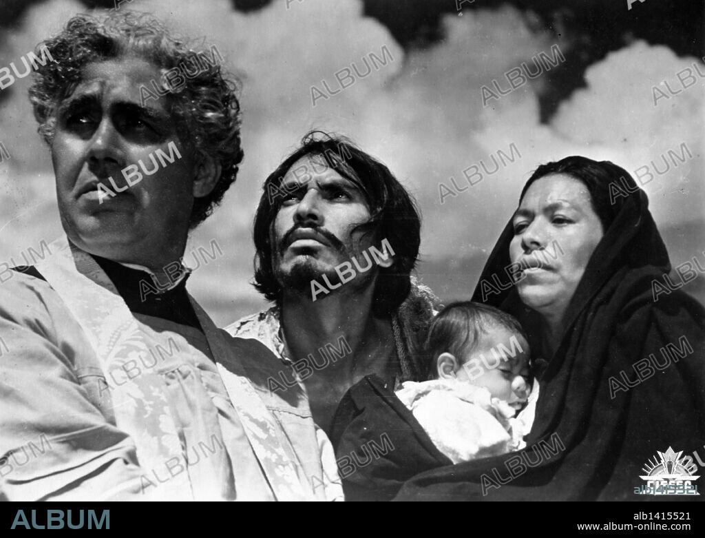 DOMINGO SOLER in HIDDEN RIVE, 1948 (RIO ESCONDIDO), directed by EMILIO FERNANDEZ. Copyright PRODUCCIONES RAUL DE ANDA.