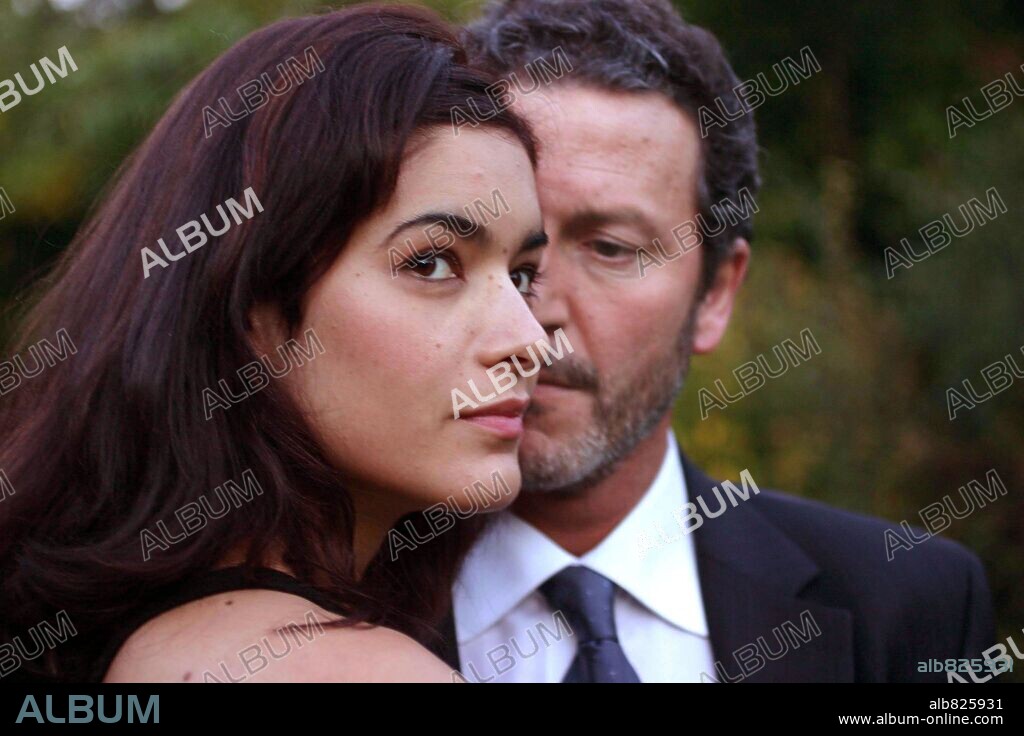 LIFTING DE CORAZON, 2005, directed by ELISEO SUBIELA. Copyright AQUELARRE SERVICIOS CINEMATOGRAFICOS/JALEO FILMS S.L.