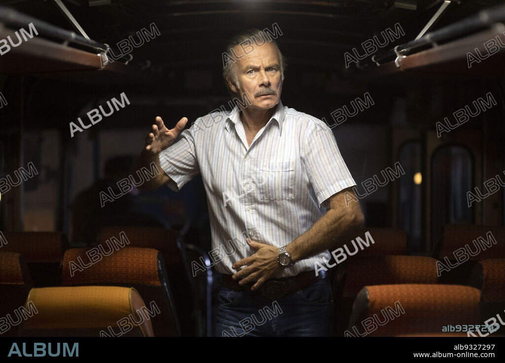 FRANCK DUBOSC en RUMBA TERAPIA, 2022 (RUMBA LA VIE), dirigida por FRANCK DUBOSC. Copyright GAUMONT.