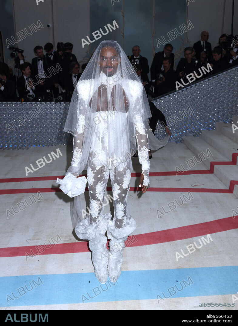 May 3, 2023, New York, New York, USA: Alton Mason attends the 2023 Met Gala Celebrating Karl Lagerfeld: A Line of Beauty at Metropolitan Museum of Art in New York. (Credit Image: © Photo Image Press via ZUMA Press Wire).