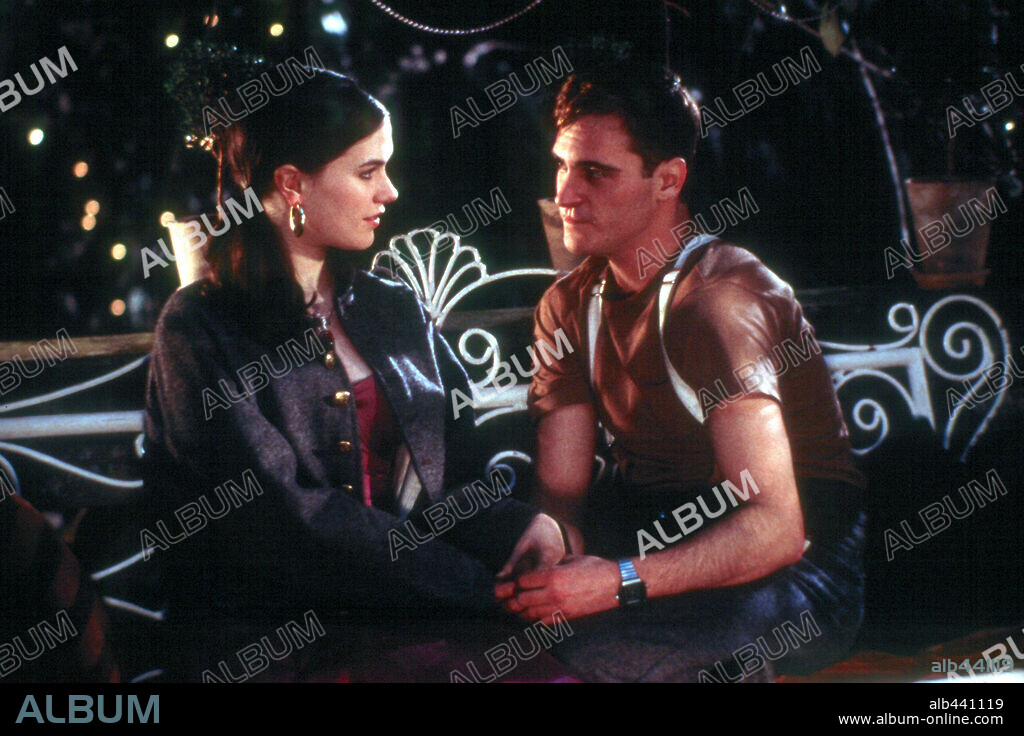 ANNA PAQUIN and JOAQUIN PHOENIX in BUFFALO SOLDIERS, 2001, directed by GREGOR JORDAN. Copyright MIRAMAX.