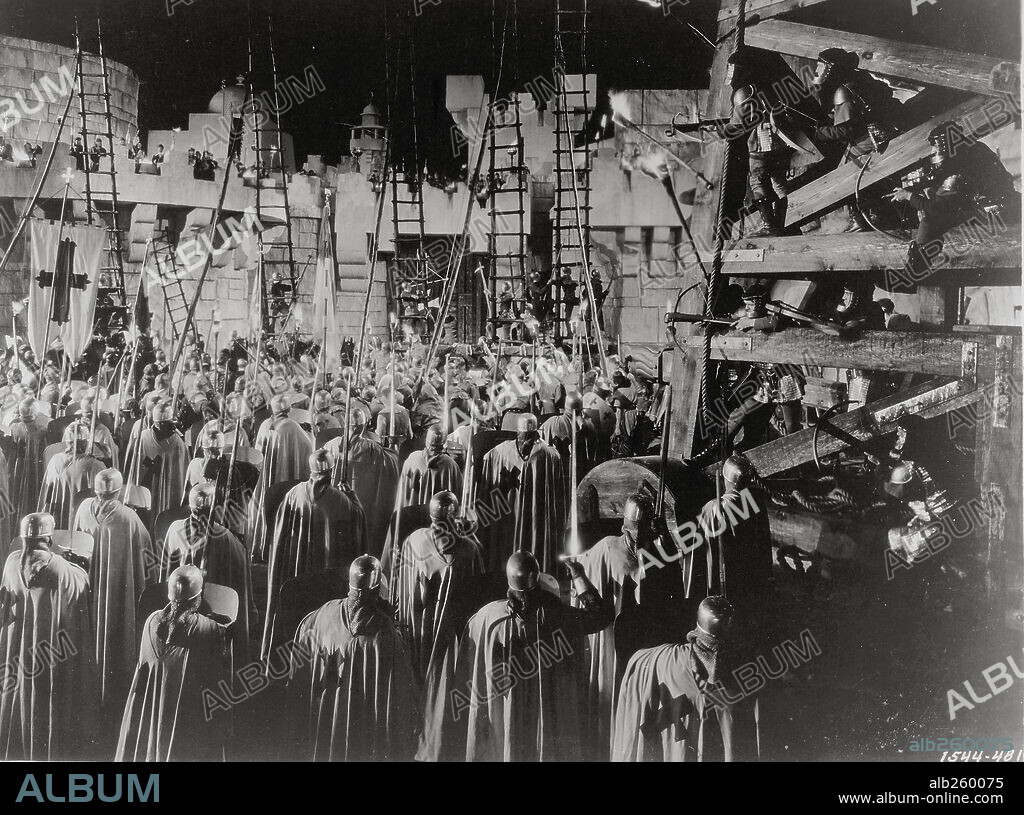 THE CRUSADES, 1935, directed by CECIL B DEMILLE. Copyright PARAMOUNT PICTURES.