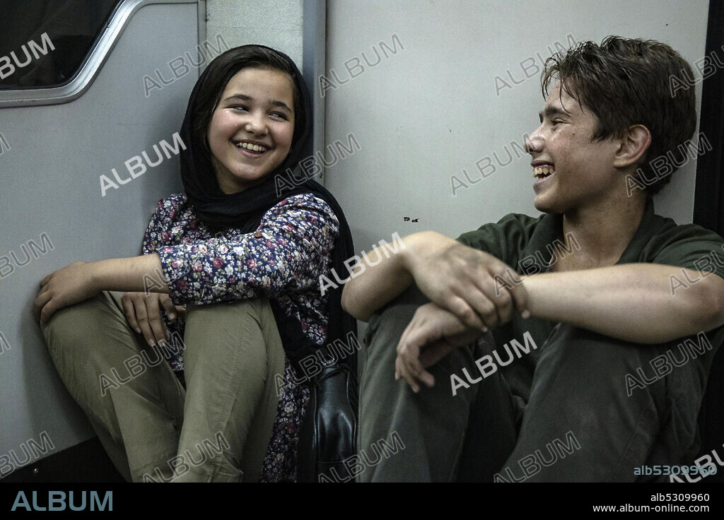 ROOHOLLAH ZAMANI und SHAMILA SHIRZAD in KHORSHID, 2020, unter der Regie von MAJID MAJIDI. Copyright Majid Majidi Film Production.