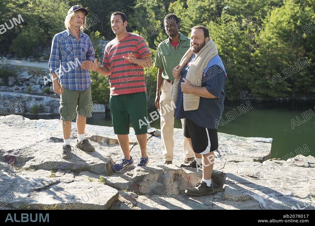 ADAM SANDLER, CHRIS ROCK, DAVID SPADE y KEVIN JAMES en NIÑOS GRANDES 2, 2013 (GROWN UPS 2), dirigida por DENNIS DUGAN. Copyright COLUMBIA PICTURES.