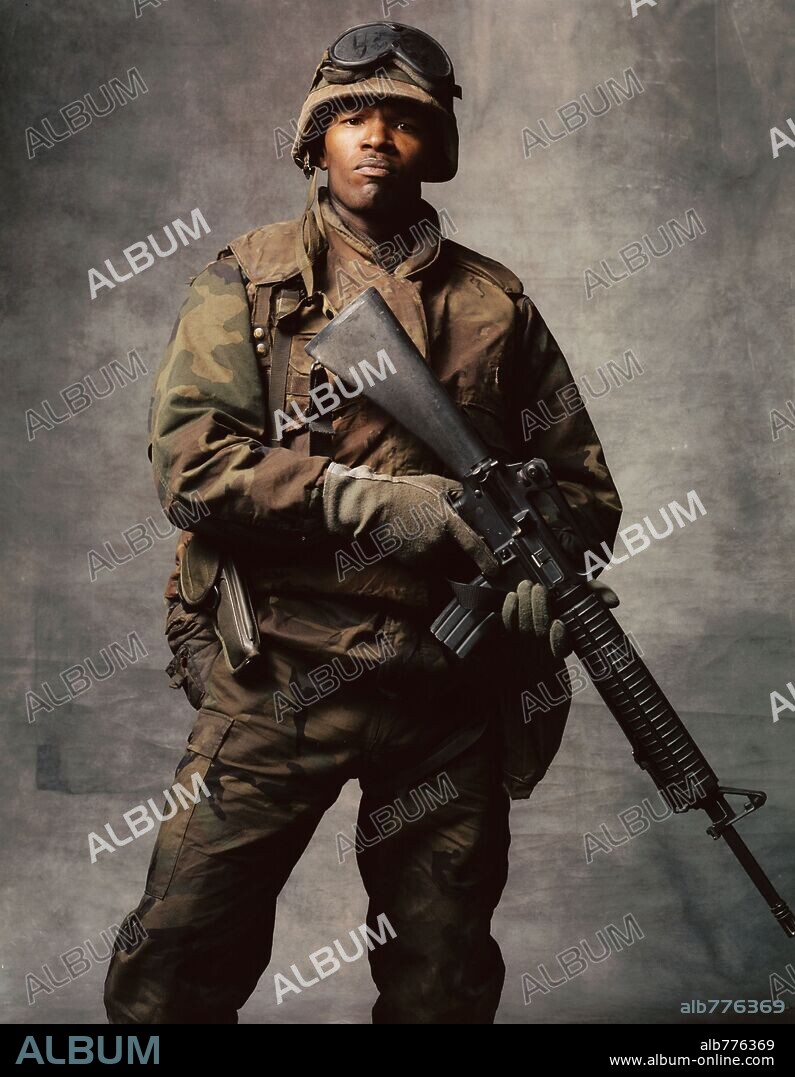 JAMIE FOXX in JARHEAD, 2005, unter der Regie von SAM MENDES. Copyright UNIVERSAL PICTURES / DUHAMEL, FRANÇOIS.