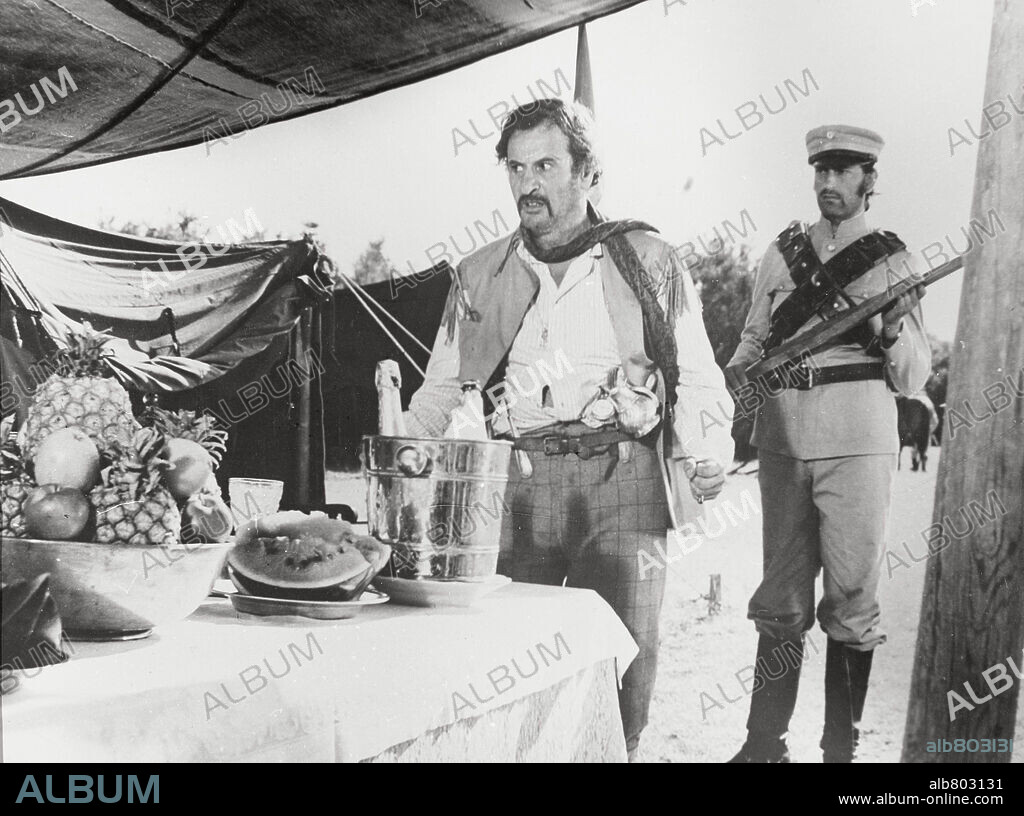 ELI WALLACH in VIVA LA MUERTE... TUA, 1971, directed by DUCCIO TESSARI. Copyright Hercules Associated Entertainment/Juan de Orduña, P.C.