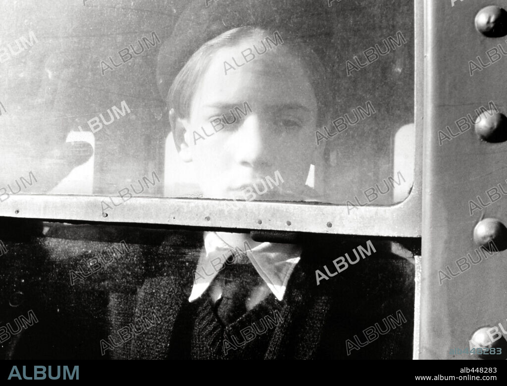 GASPARD MANESSE in GOODBYE CHILDREN, 1987 (AU REVOIR LES ENFANTS), directed by LOUIS MALLE. Copyright STELLA FILMS/NEF FILMPRODUKTION/MK2.