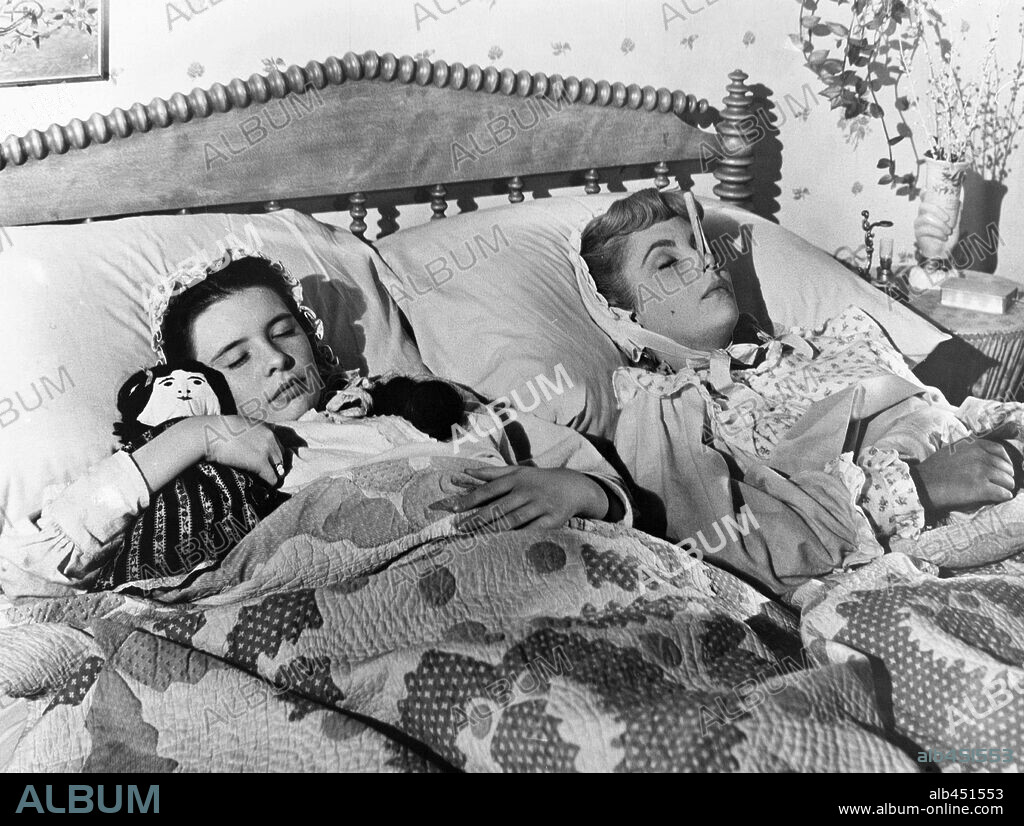 ELIZABETH TAYLOR y MARGARET O'BRIEN en MUJERCITAS, 1949 (LITTLE WOMEN), dirigida por MERVYN LEROY. Copyright M.G.M.