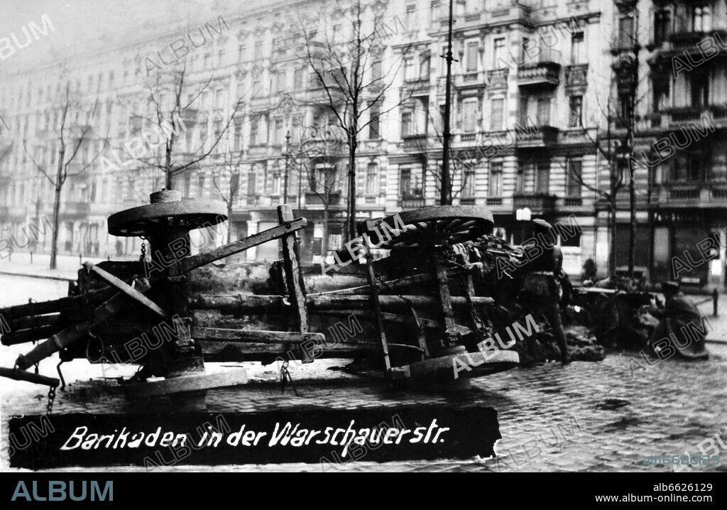 German Revolution 1918/1919: Barricades are pictured in Warschauer Strasse during the street fights in Berlin in the end of 1918 / early 1919. Photo: Fotoarchiv für Zeitgeschichte/Archiv. 1919