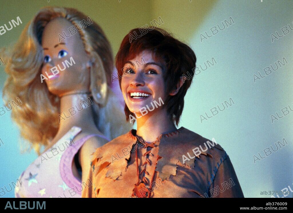 JULIA ROBERTS in HOOK, 1991, directed by STEVEN SPIELBERG. Copyright COLUMBIA TRI STAR.