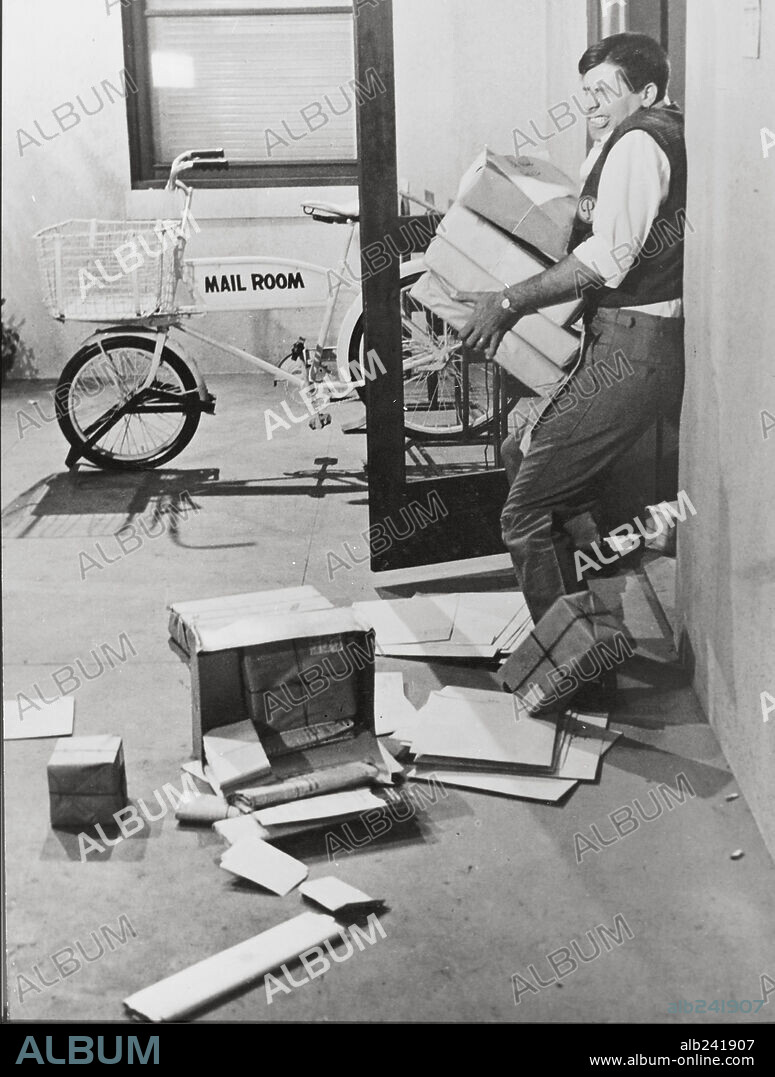 JERRY LEWIS en UN ESPÍA EN HOLLYWOOD, 1961 (THE ERRAND BOY), dirigida por JERRY LEWIS. Copyright PARAMOUNT PICTURES.