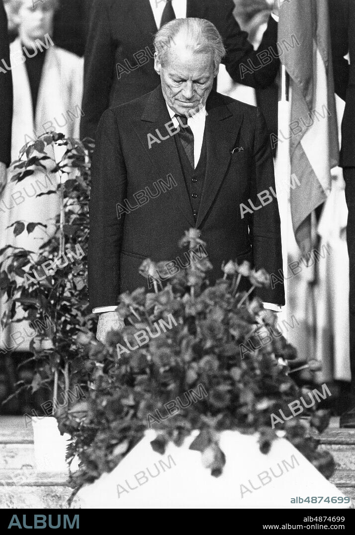 STOCKHOLM 1986-03-15. Willy Brandt, former West German Chancellor, gave a speech during the funeral ceremony in Stockholm City Hall for Prime Minister Olof Palme.. Photo: Jan Collsiöö / TT / Code: 1001.
