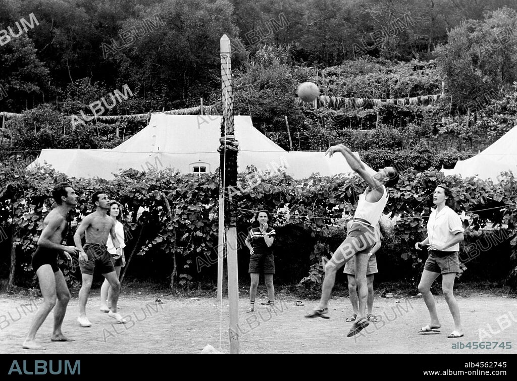 Italy. lerici. camping. 1951.