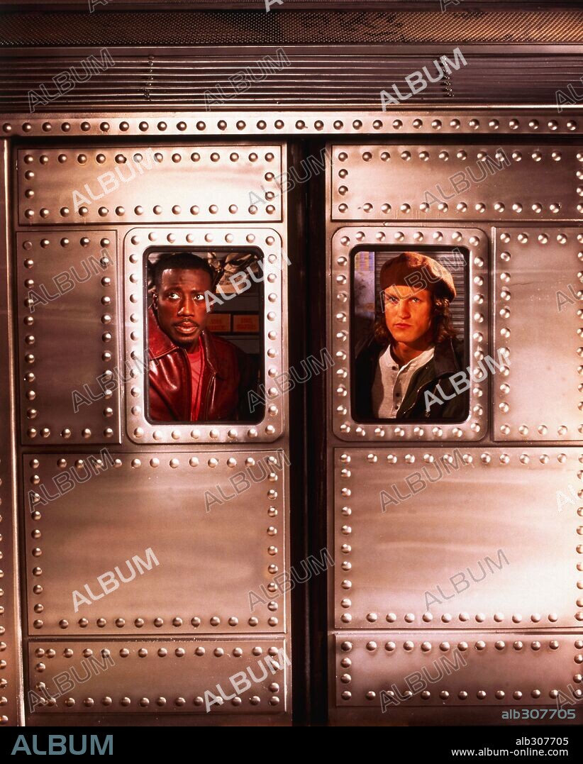 WESLEY SNIPES and WOODY HARRELSON in MONEY TRAIN, 1995, directed by JOSEPH RUBEN. Copyright COLUMBIA PICTURES / SIROTA, PEGGY.