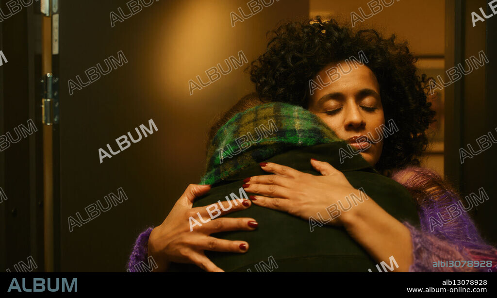 ELLA OVERBY and SELOME EMNETU in DREAMS-SEX LOVE, 2024 (DROMMER), directed by DAG JOHAN HAUGERUD. Copyright MOTLYS.