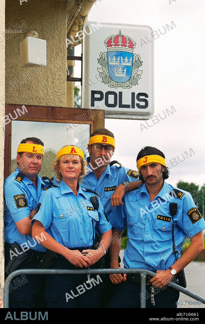 SISSELA KYLE in KOPPS, 2003, directed by JOSEF FARES. Copyright FILM I VAST/MEMFIS FILM & TELEVISION/NORDISK FILM-&TV-FOND.