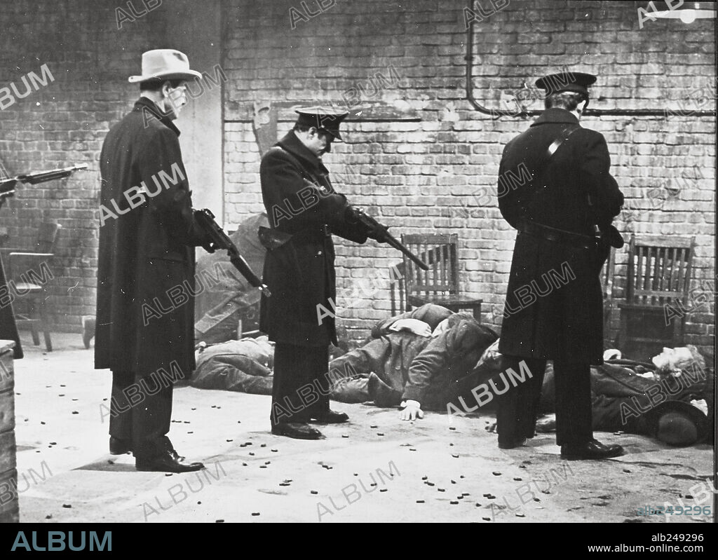 LA MATANZA DEL DÍA DE SAN VALENTÍN, 1967 (SAINT VALENTINE'S DAY MASSACRE), dirigida por ROGER CORMAN. Copyright 20TH CENTURY FOX.