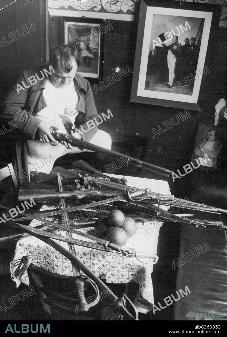 His Majesty, the innkeeper Napoleon. 1 - (Colander beilieg. items)Napoleon of Cospeda "dressing" his Museum.Walter large "The 8th member of Jena" called the Napoleon of Cospeda clears of. June 01, 1937.