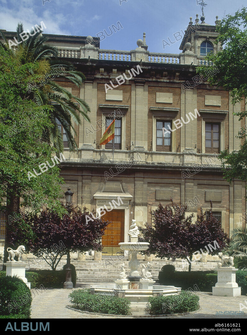 JUAN DE HERRERA 1530-97 Y JUAN DE MIJARES. FACHADA DEL ARCHIVO DE INDIAS ANTIGUA LONJA DE SEVILLA Y CASA DE LA CONTRATACION - SIGLO XVI - RENACIMIENTO ESPAÑOL.