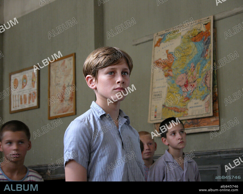 JEAN-BAPTISTE MAUNIER en LOS CHICOS DEL CORO, 2004 (LES CHORITES), dirigida por CHRISTOPHE BARRATIER. Copyright PATHE RENN PRODUCTIONS.