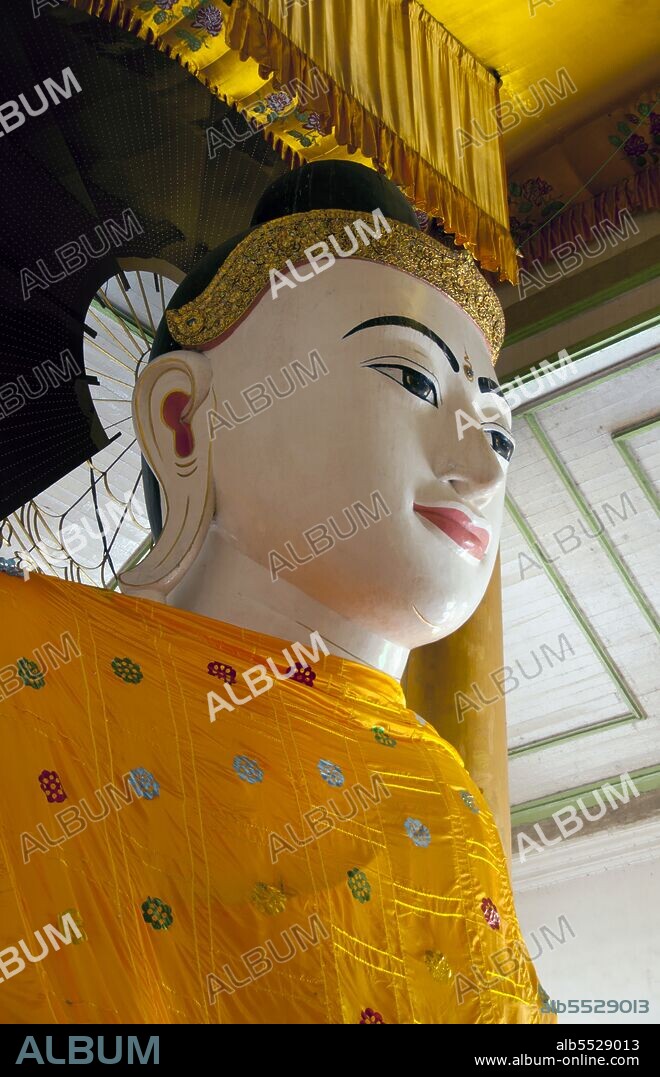 The golden stupa of the Shwedagon Pagoda rises almost 100 m (330ft) above its setting on Singuttara Hill and is plated with 8,688 solid-gold slabs. This central stupa is surrounded by more than 100 other buildings, including smaller stupas and pavilions. The pagoda was already well established when Bagan dominated Burma in the 11th century. Queen Shinsawbu, who ruled in the 15th century, is believed to have given the pagoda its present shape. She also built the terraces and walls around the stupa. The giant stupa has a circumference at platform level of 433 m (1,420ft), with its octagonal base ringed by 64 smaller stupas.