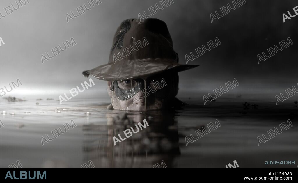 GABRIEL MACHT en THE SPIRIT, 2008, dirigida por FRANK MILLER. Copyright LIONS GATE FILMS.