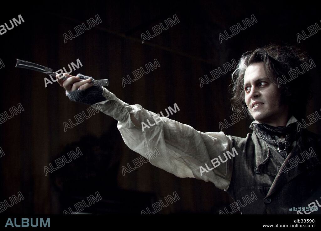 JOHNNY DEPP en SWEENEY TODD, EL BARBERO DIABOLICO DE LA CALLE FLEET, 2007 (SWEENEY TODD: THE SWEENEY TODD: DEMON BARBER OF FLEET STREET), dirigida por TIM BURTON. Copyright DREAMWORKS SKG/MACDONALD/PARKES PROD./WARNER BROS. PICTURES/ GALLO, LEAH.