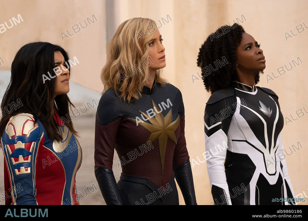 BRIE LARSON, IMAN VELLANI y TEYONAH PARRIS en THE MARVELS, 2023, dirigida por NIA DACOSTA. Copyright MARVEL STUDIOS.